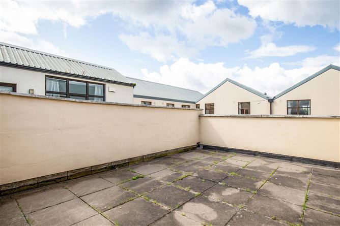 Apt 100 The Fir, Winter Garden Pearse Street, Grand Canal Dk,   Dublin 2