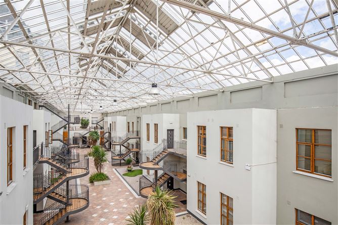 Apt 100 The Fir, Winter Garden Pearse Street, Grand Canal Dk,   Dublin 2
