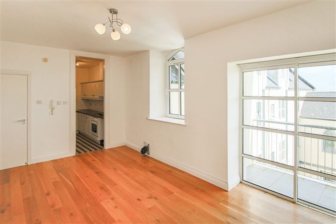 16 Marymount, Carrick-On-Shannon, Co. Leitrim