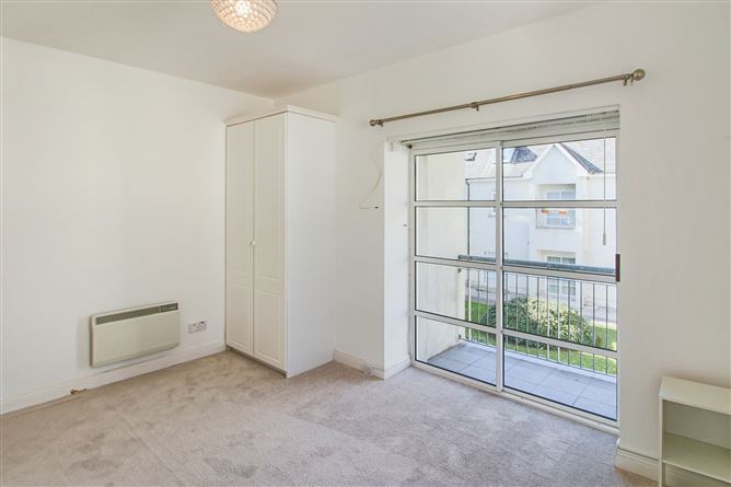 16 Marymount, Carrick-On-Shannon, Co. Leitrim