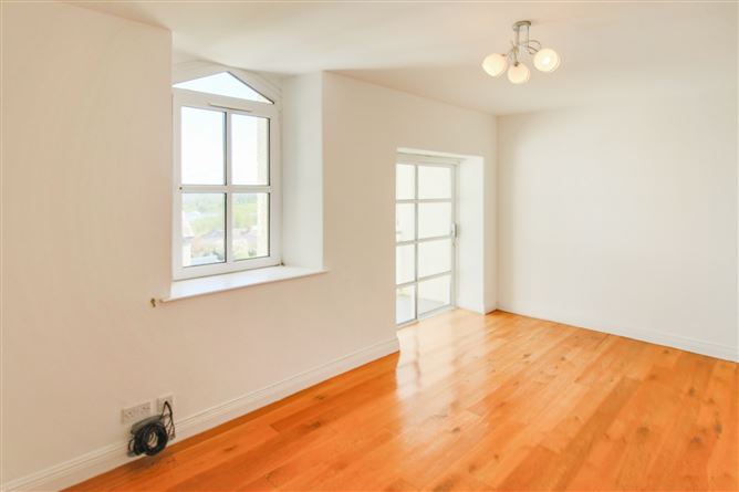 16 Marymount, Carrick-On-Shannon, Co. Leitrim