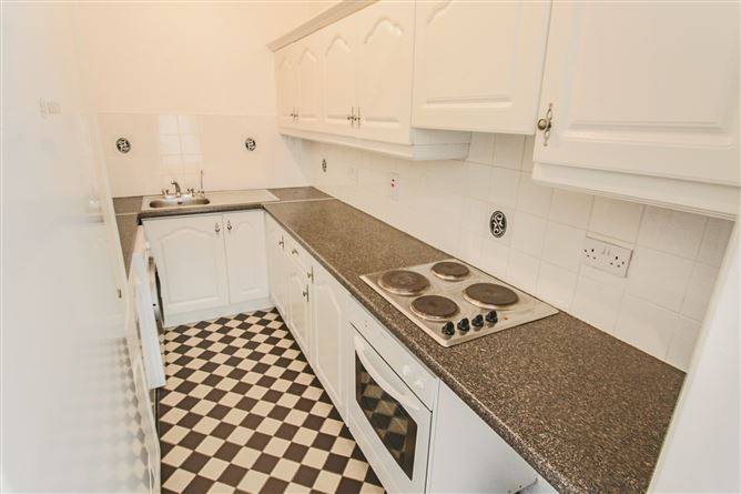 16 Marymount, Carrick-On-Shannon, Co. Leitrim