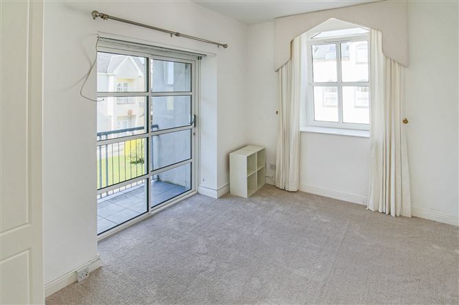 16 Marymount, Carrick-On-Shannon, Co. Leitrim