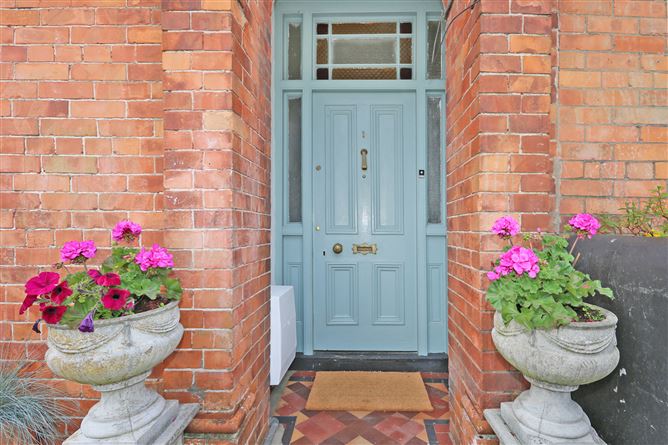 1 Oakville Terrace, New Street, Limerick