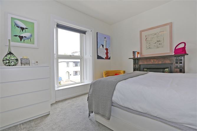 1 Oakville Terrace, New Street, Limerick