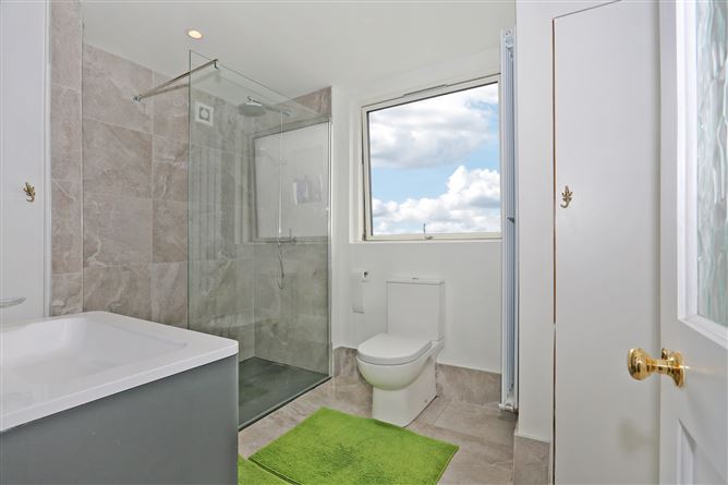 1 Oakville Terrace, New Street, Limerick