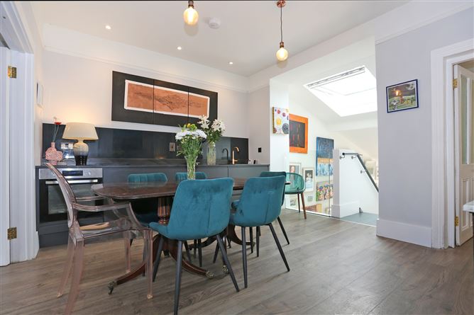 1 Oakville Terrace, New Street, Limerick