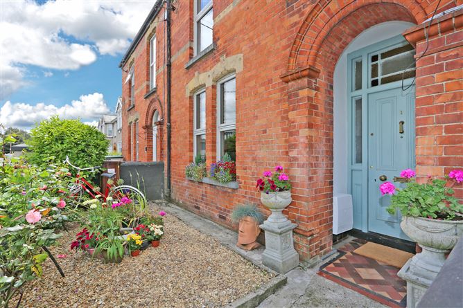 1 Oakville Terrace, New Street, Limerick