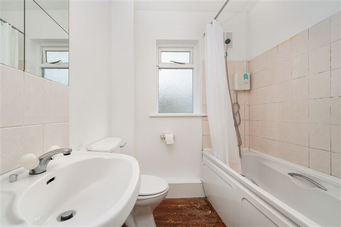 19 Royston, Kimmage, Dublin 12