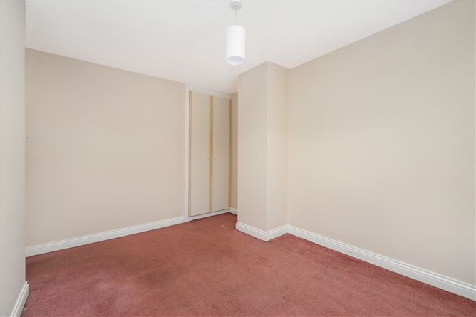19 Royston, Kimmage, Dublin 12
