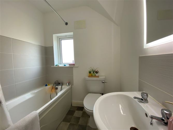 32 Lacora Glen, Delvin, Westmeath