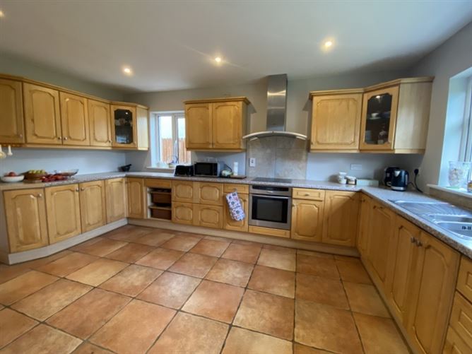 32 Lacora Glen, Delvin, Westmeath