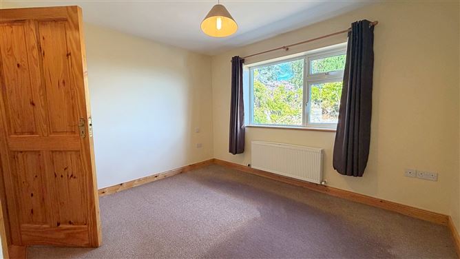 Photo 18 of 35 — Bungalow on c. 5.18 Acres, Tinoran Hill North, Baltinglass, Wicklow