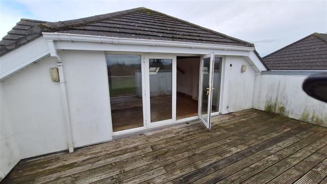 Riverview, 18 Chapelstown Gate, Tullow Road, Carlow