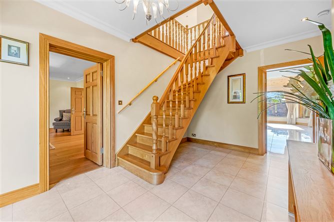 https://photos-a.propertyimages.ie/media/6/1/2/4911216/0fcb6c3a-2fd3-4ff7-af5d-9eaa7d9412a3_l.jpg