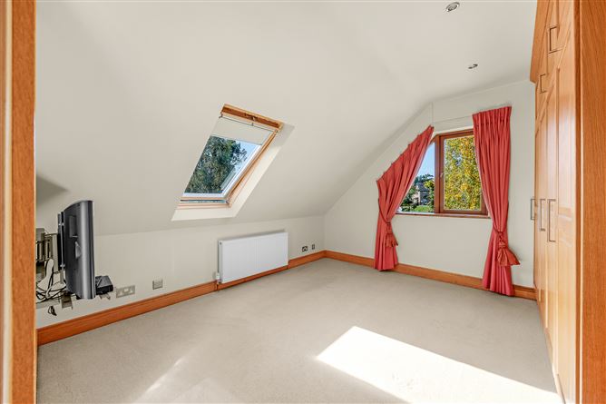 https://photos-a.propertyimages.ie/media/6/1/2/4911216/0fcb6c3a-2fd3-4ff7-af5d-9eaa7d9412a3_l.jpg