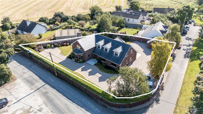 https://photos-a.propertyimages.ie/media/6/1/2/4911216/0fcb6c3a-2fd3-4ff7-af5d-9eaa7d9412a3_l.jpg