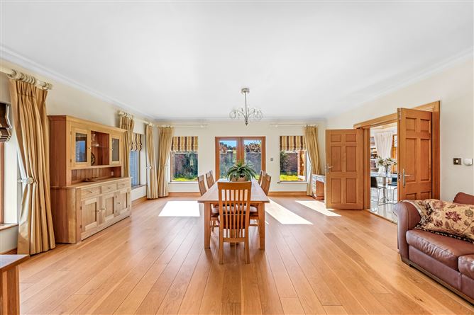 https://photos-a.propertyimages.ie/media/6/1/2/4911216/0fcb6c3a-2fd3-4ff7-af5d-9eaa7d9412a3_l.jpg