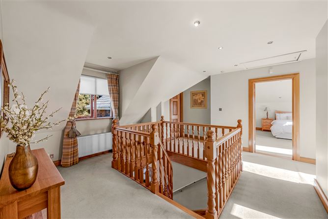 https://photos-a.propertyimages.ie/media/6/1/2/4911216/0fcb6c3a-2fd3-4ff7-af5d-9eaa7d9412a3_l.jpg