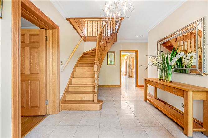 https://photos-a.propertyimages.ie/media/6/1/2/4911216/0fcb6c3a-2fd3-4ff7-af5d-9eaa7d9412a3_l.jpg