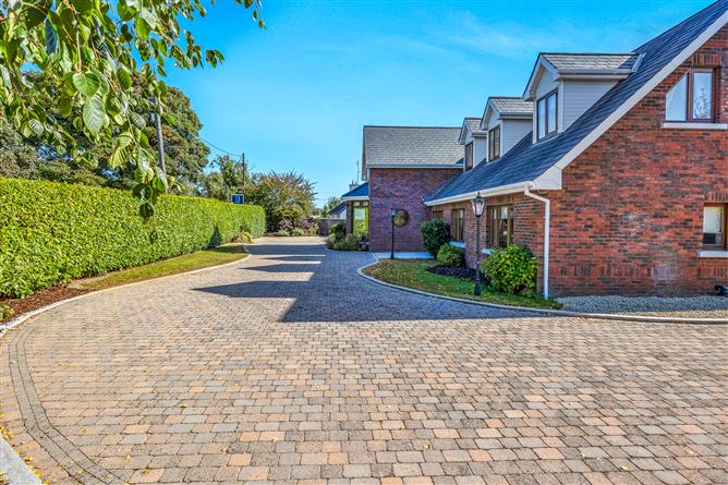 https://photos-a.propertyimages.ie/media/6/1/2/4911216/0fcb6c3a-2fd3-4ff7-af5d-9eaa7d9412a3_l.jpg