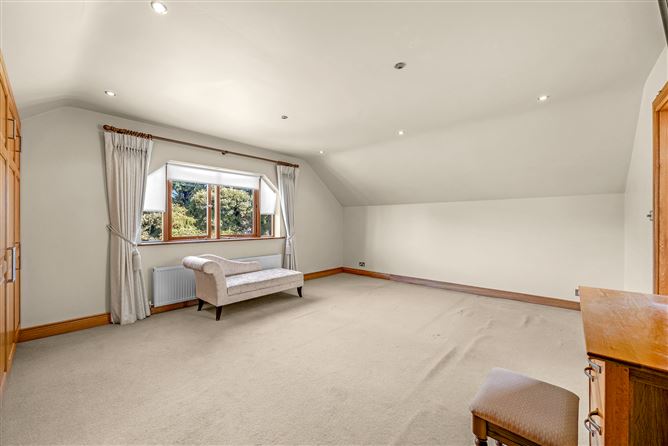 https://photos-a.propertyimages.ie/media/6/1/2/4911216/0fcb6c3a-2fd3-4ff7-af5d-9eaa7d9412a3_l.jpg