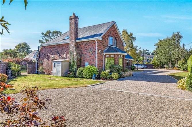 https://photos-a.propertyimages.ie/media/6/1/2/4911216/0fcb6c3a-2fd3-4ff7-af5d-9eaa7d9412a3_l.jpg