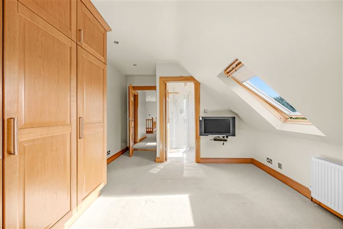 https://photos-a.propertyimages.ie/media/6/1/2/4911216/0fcb6c3a-2fd3-4ff7-af5d-9eaa7d9412a3_l.jpg