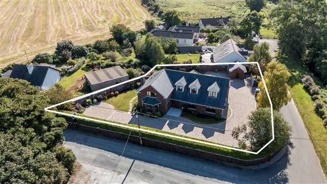 https://photos-a.propertyimages.ie/media/6/1/2/4911216/0fcb6c3a-2fd3-4ff7-af5d-9eaa7d9412a3_l.jpg