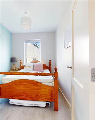 27 Meadowbank Road, Swords, Dublin
