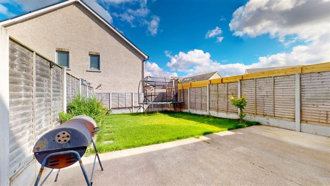 27 Meadowbank Road, Swords, Dublin