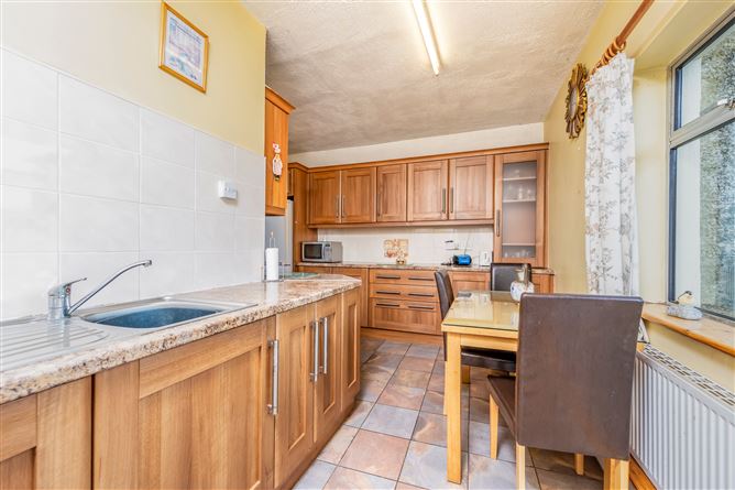 No. 44 Davitt Road North, Wexford Town, Wexford