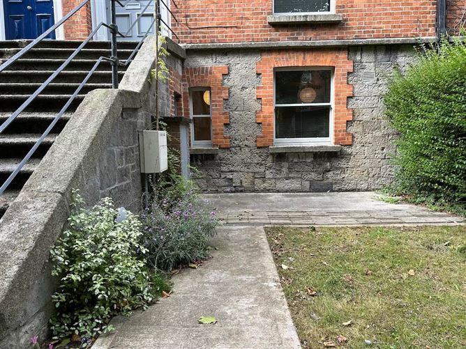 https://photos-a.propertyimages.ie/media/6/1/3/4953316/3ffdbede-a096-4103-901c-1da4cd4fc890_l.jpg