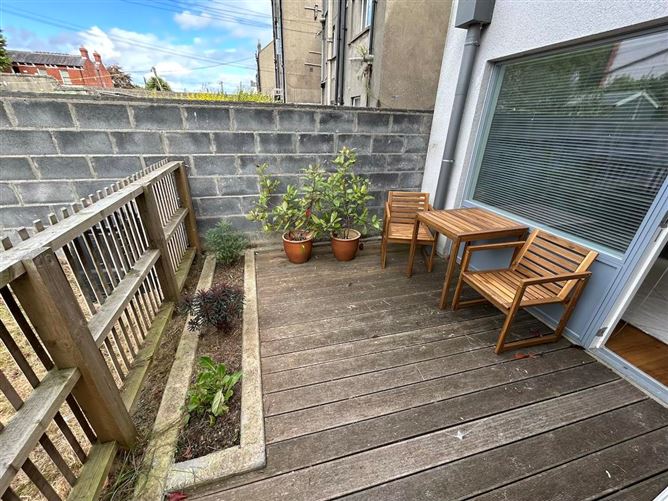 https://photos-a.propertyimages.ie/media/6/1/3/4953316/3ffdbede-a096-4103-901c-1da4cd4fc890_l.jpg