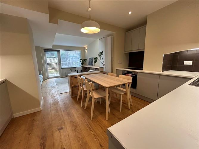 https://photos-a.propertyimages.ie/media/6/1/3/4953316/3ffdbede-a096-4103-901c-1da4cd4fc890_l.jpg