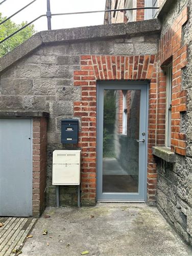 https://photos-a.propertyimages.ie/media/6/1/3/4953316/3ffdbede-a096-4103-901c-1da4cd4fc890_l.jpg