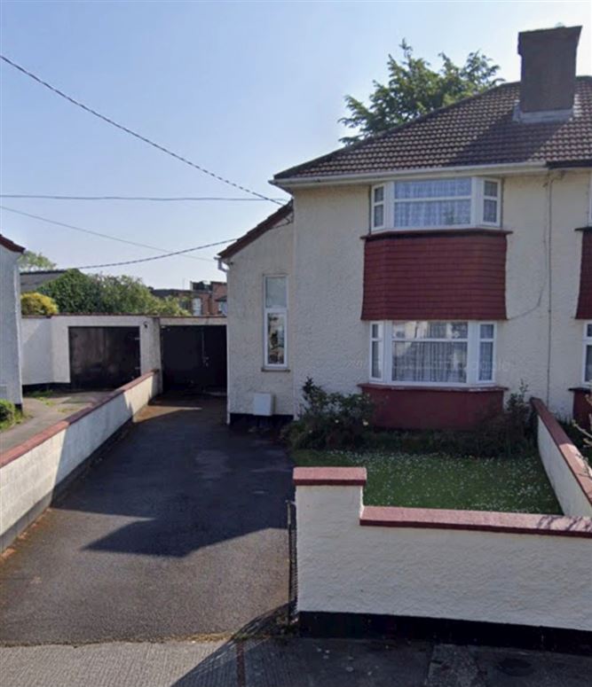 17 Shanliss Park, Santry, Dublin 9