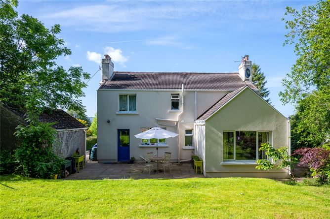 Loughmahon View, The Close, Rochestown, Co. Cork