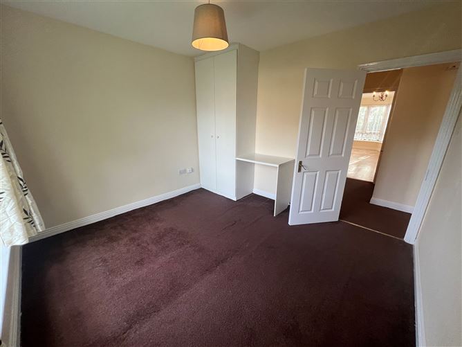 20 Dun Riogh Avenue , Naas, Kildare