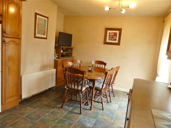19 Brookfield Close, Tallaght, Dublin 24