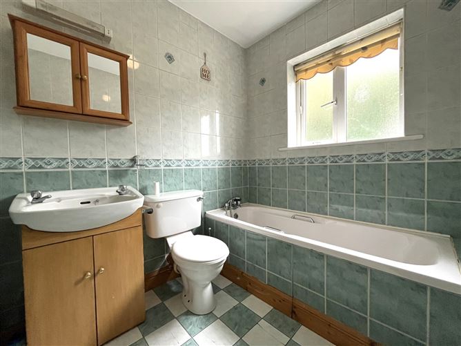 8 Orchard Court, Ballina, Co. Mayo