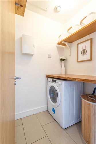 https://photos-a.propertyimages.ie/media/6/1/4/5007416/590077f9-205e-40b8-89b1-93e8e9ac0cf4_l.jpg