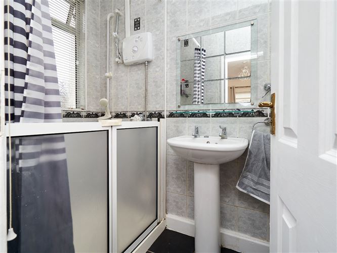 2 Mulroy Road, Cabra, Dublin 7