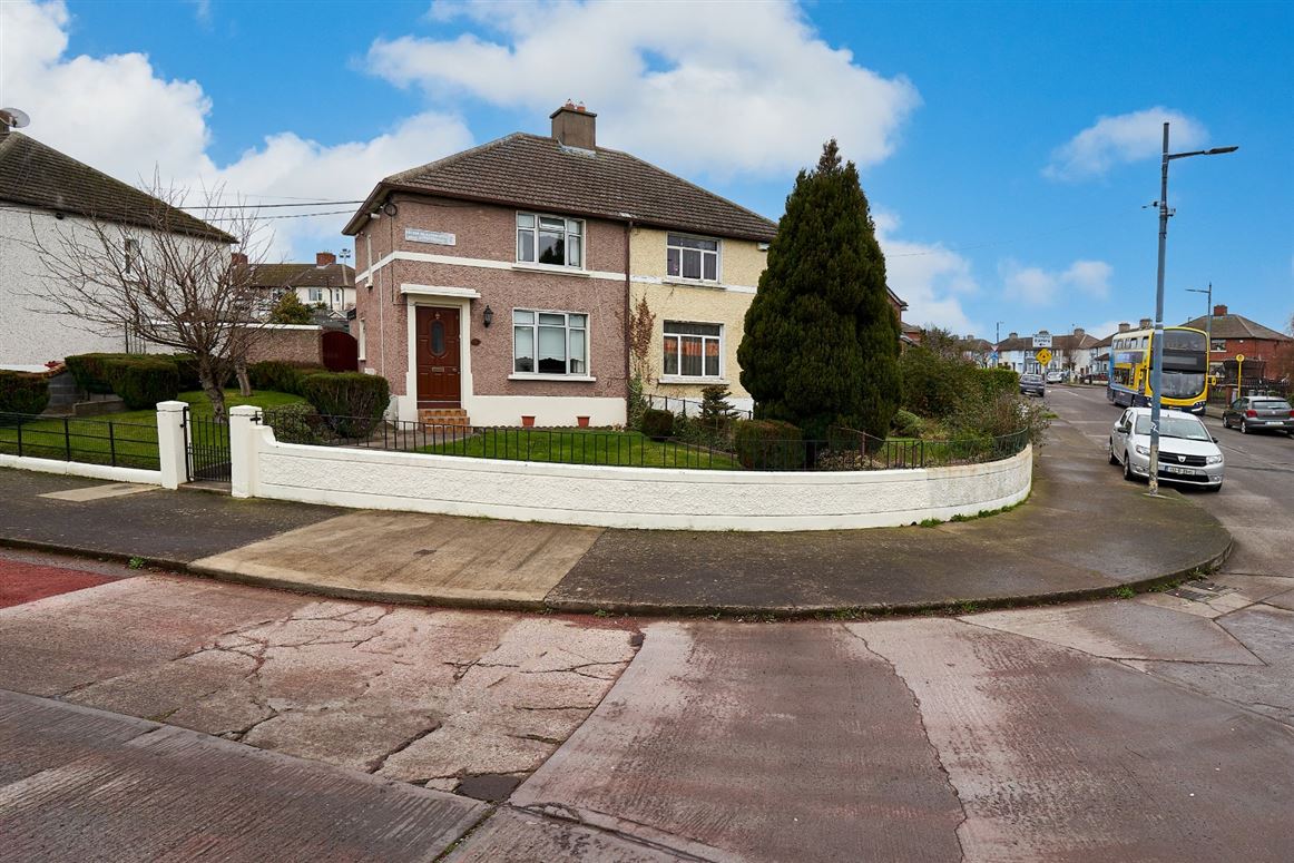 2 Mulroy Road, Cabra, Dublin 7