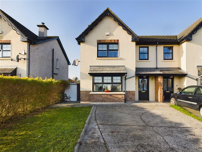 Main image for 43 Crossneen Manor, Leighlin Road, Carlow, Carlow Town, Co. Carlow