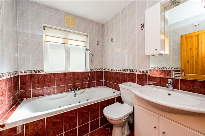 6 The Lawn, Athlumney Abbey, Navan, Meath