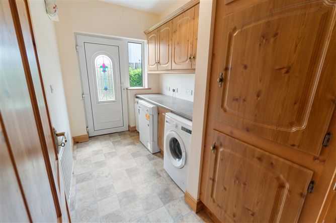 18 Westbury, Mayfield, Claremorris, Co. Mayo