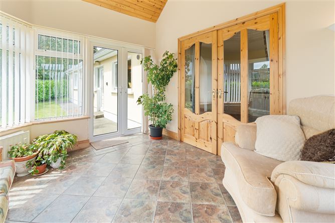 18 Westbury, Mayfield, Claremorris, Co. Mayo