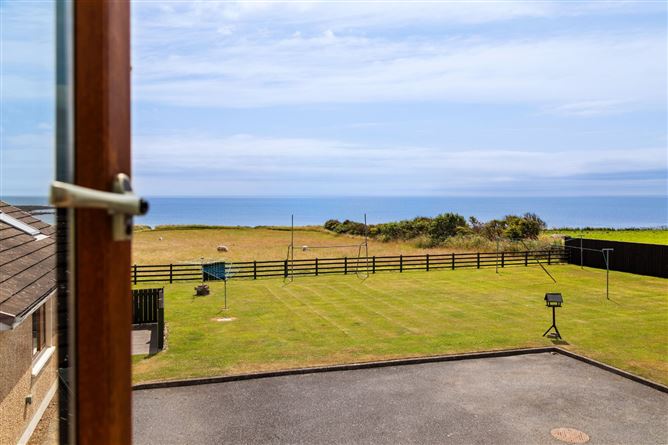 https://photos-a.propertyimages.ie/media/6/1/5/5013516/125f3db4-018f-4295-9c89-90f3cc9427b6_l.jpg