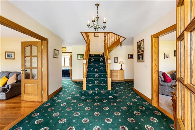 https://photos-a.propertyimages.ie/media/6/1/5/5013516/125f3db4-018f-4295-9c89-90f3cc9427b6_l.jpg